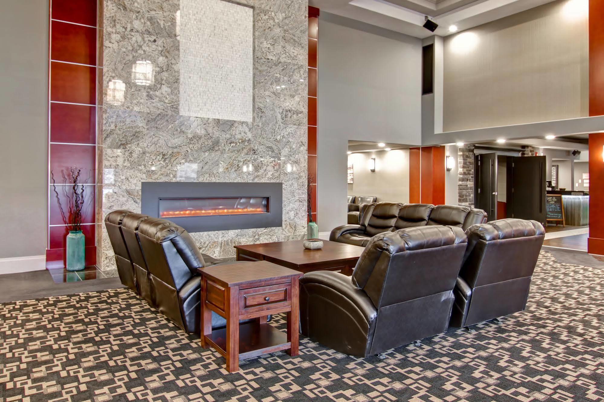 Chateau Nova Yellowknife Luaran gambar